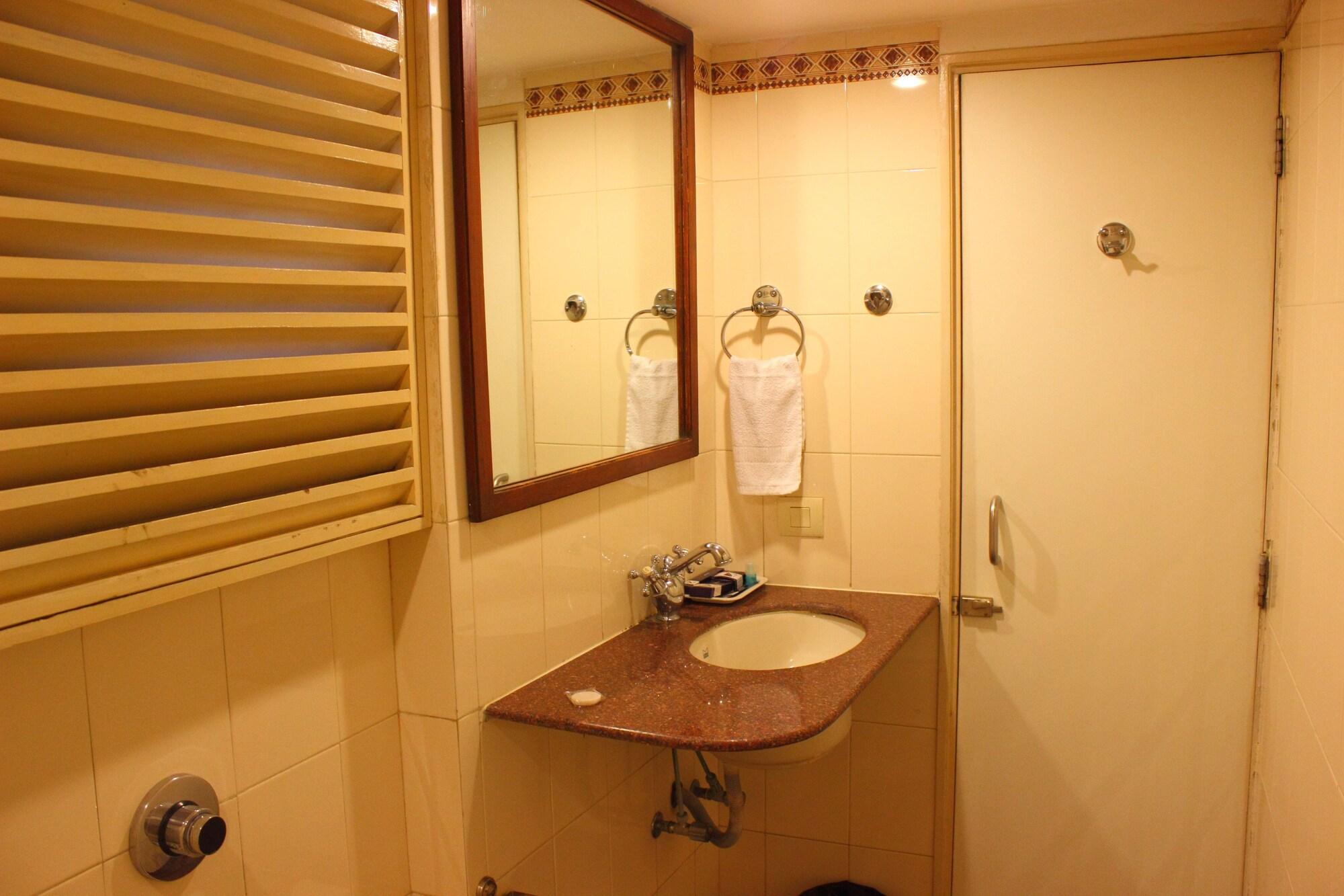 Hotel Skylon Ahmedabad Luaran gambar
