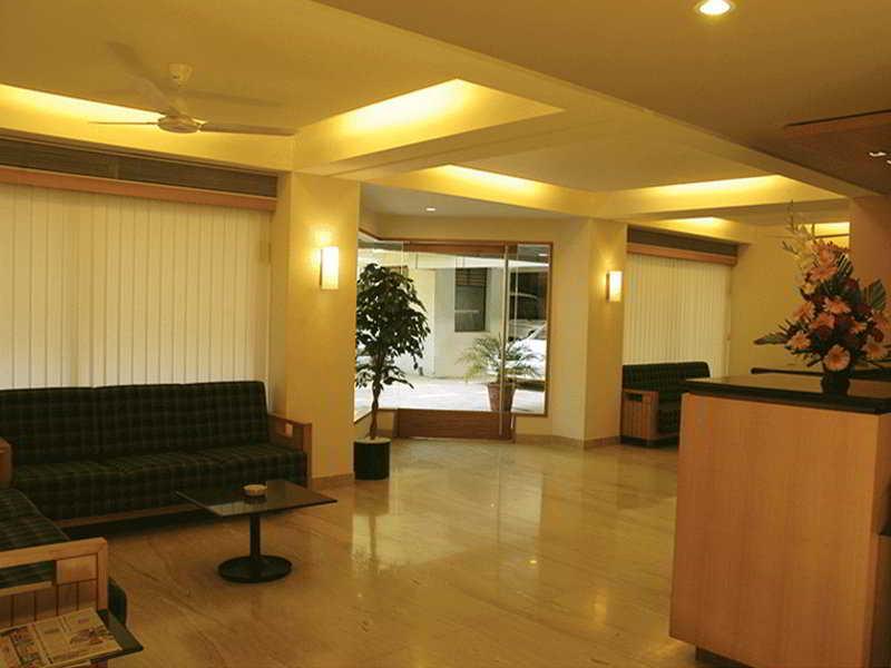 Hotel Skylon Ahmedabad Luaran gambar