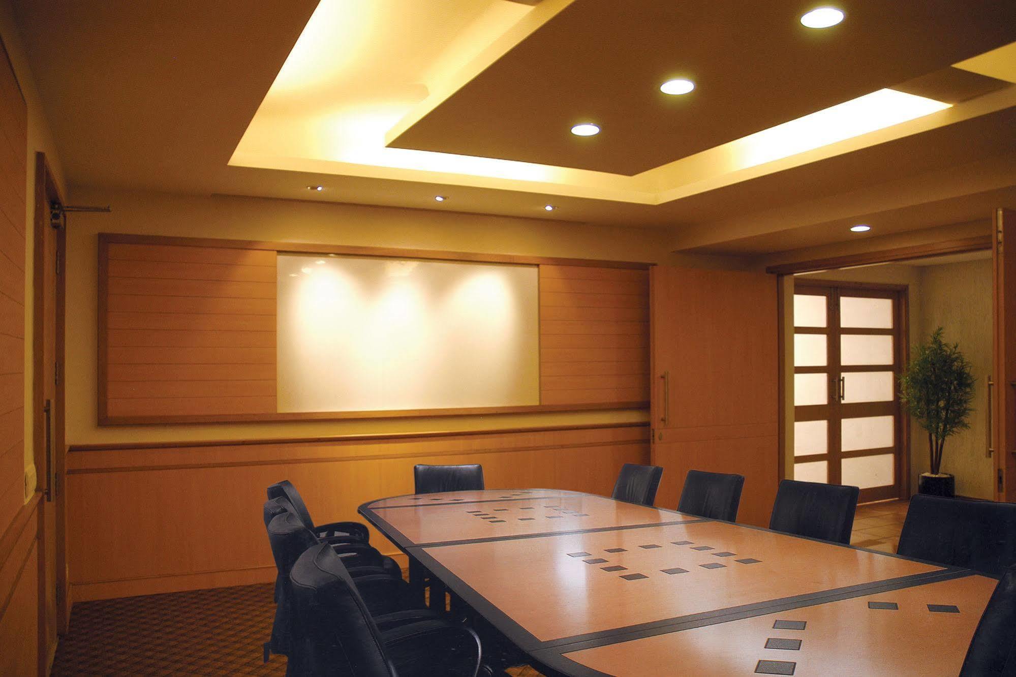 Hotel Skylon Ahmedabad Luaran gambar