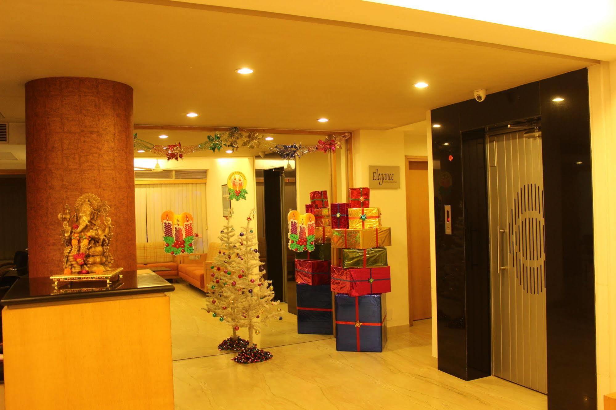 Hotel Skylon Ahmedabad Luaran gambar
